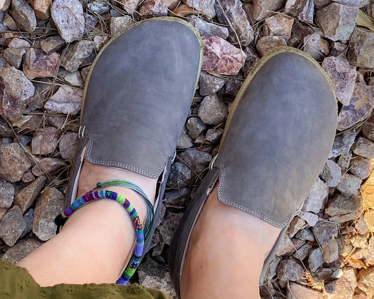 Brio Slip-On / Stone / Womens