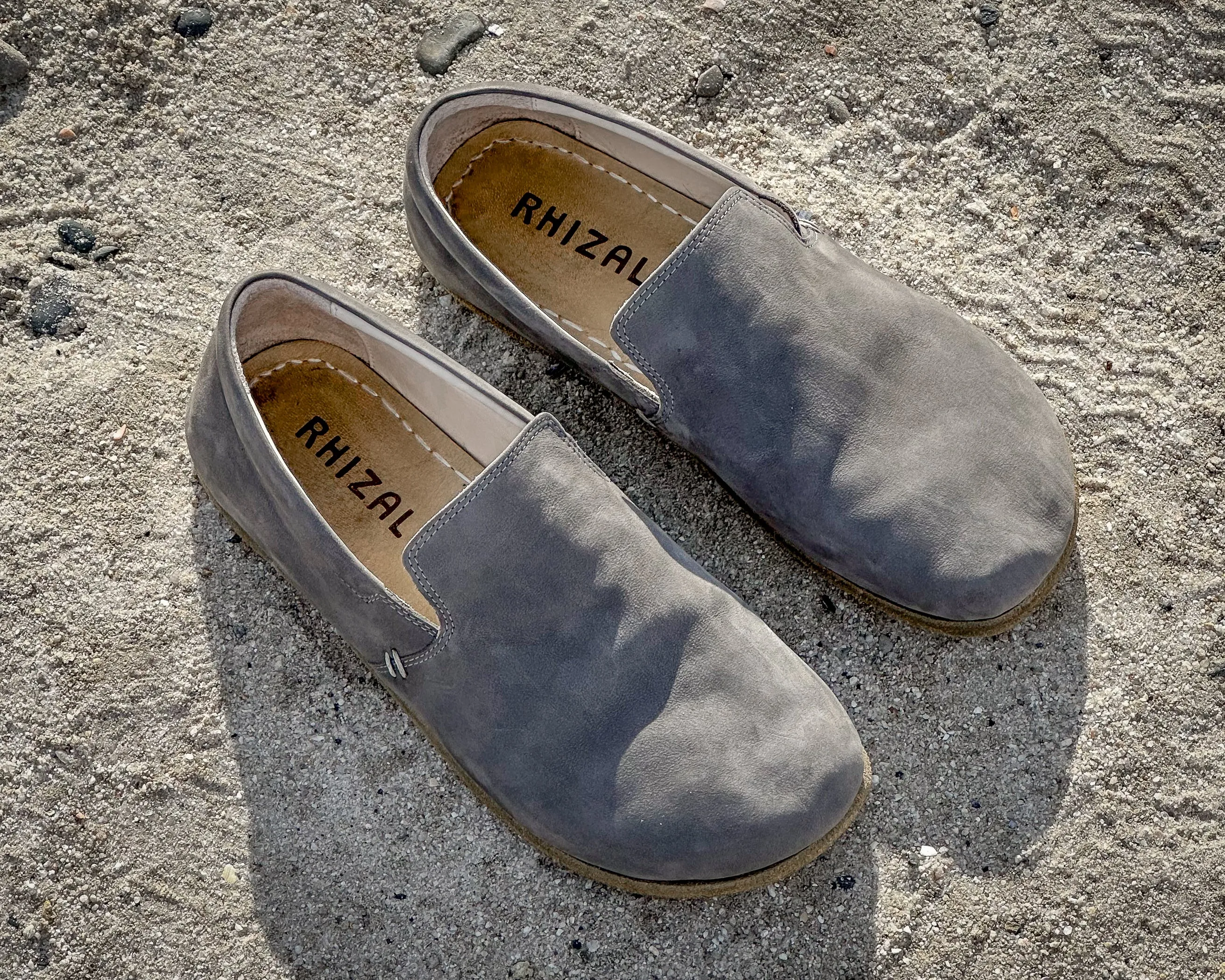 Brio Slip-On / Stone / Womens