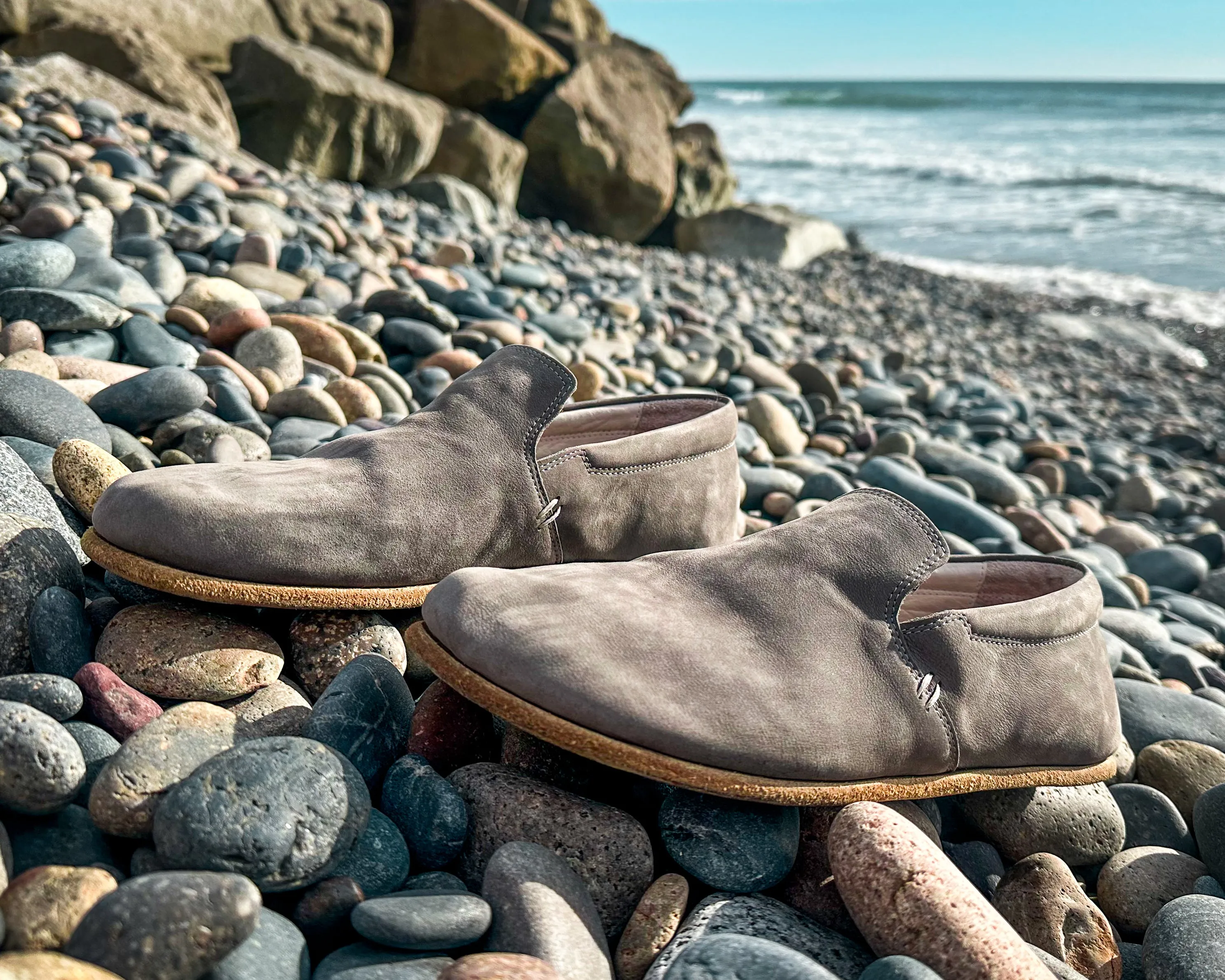 Brio Slip-On / Stone / Womens