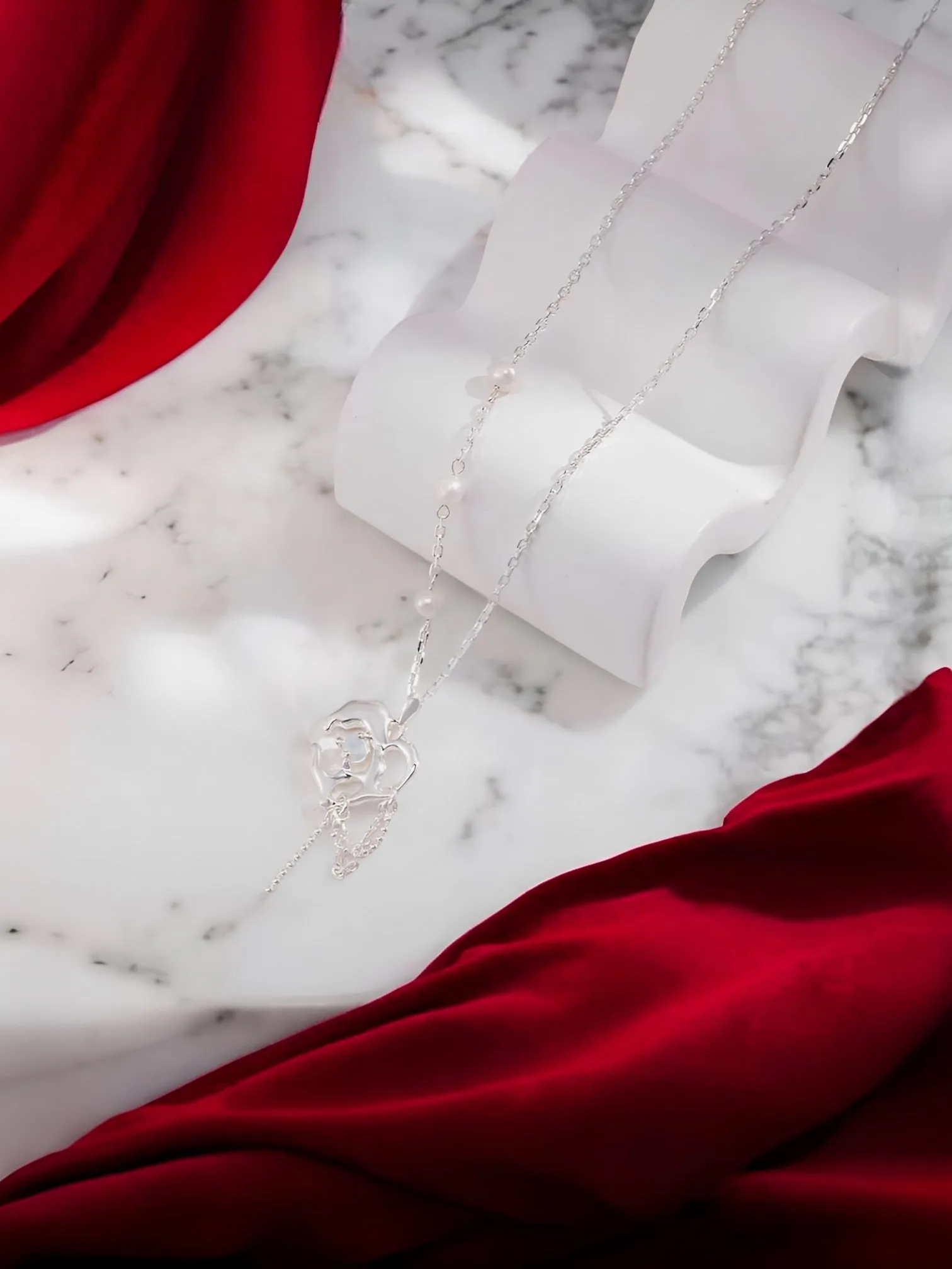 Cardinale - Natural Pearls Opal Necklace