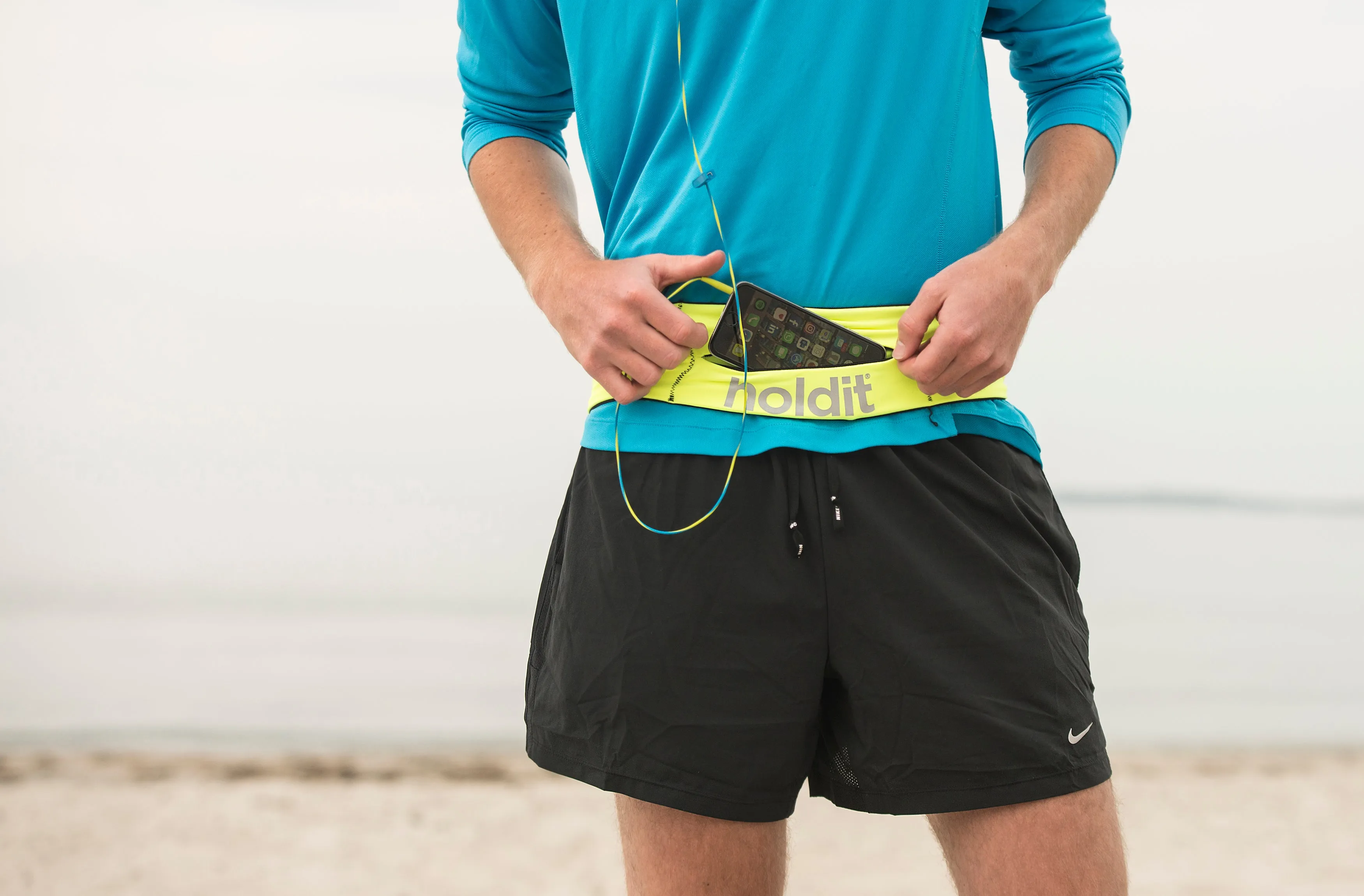 Holdit Sports Activity Belt Universal - Small - 3 Pockets