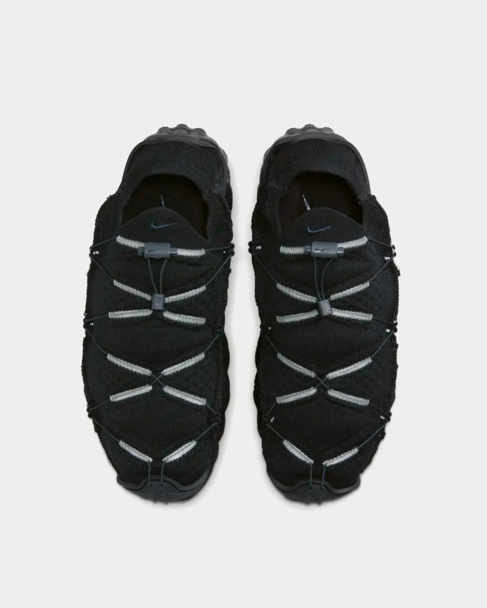 ISPA MindBody Black / Anthracite Low Top Sneakers