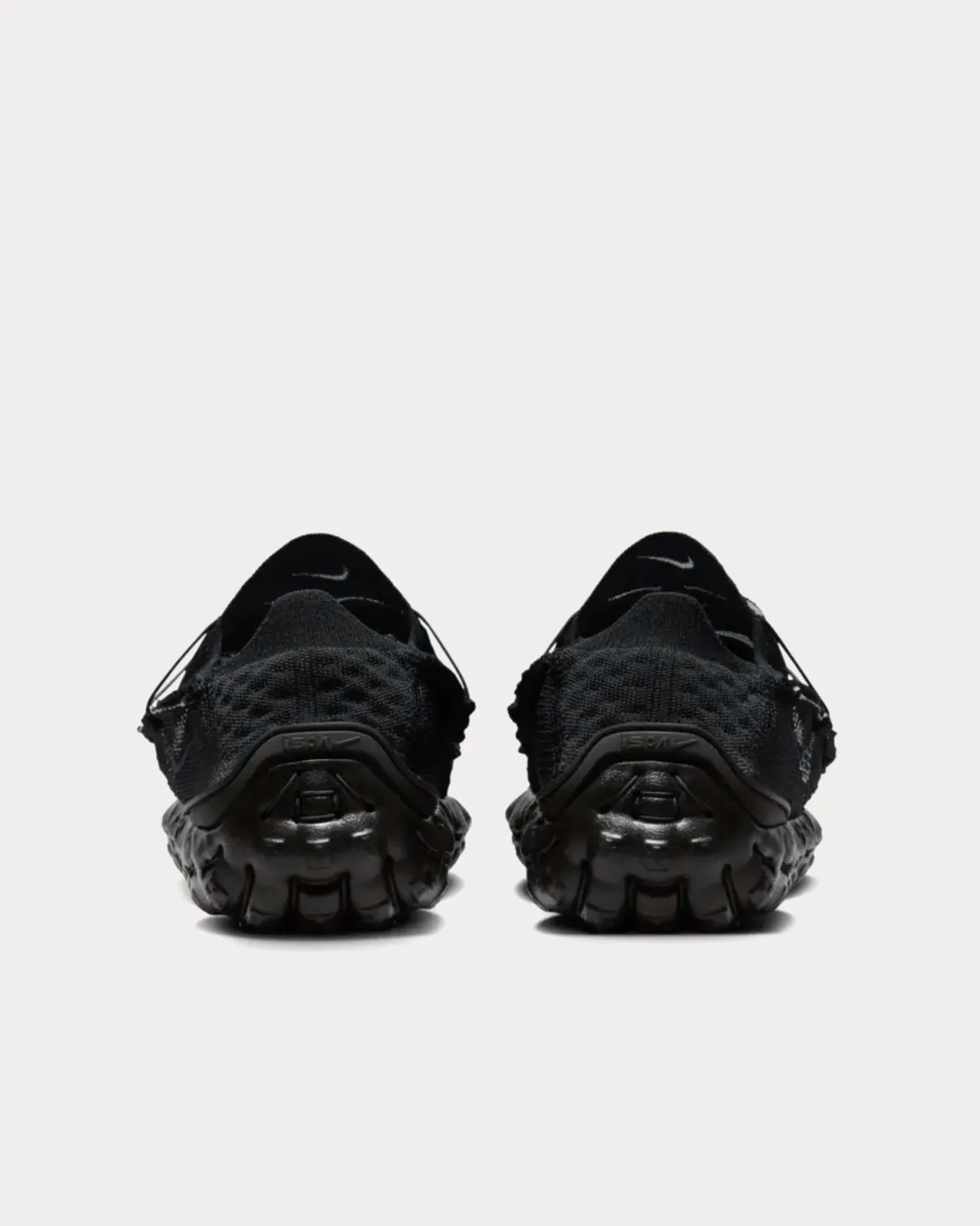 ISPA MindBody Black / Anthracite Low Top Sneakers