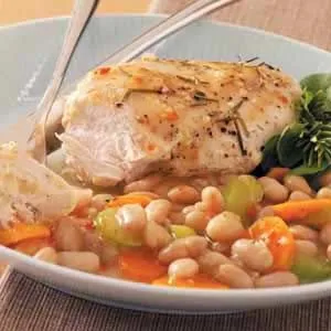 Rainy Day Foods Gluten-Free Small White Navy Beans 25 lbs Bag - 106 Servings