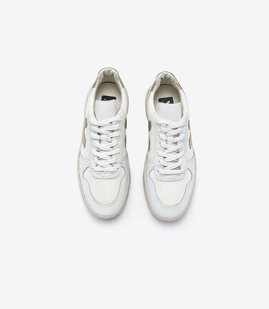 Veja - V10 BMesh Sneakers in White Gold