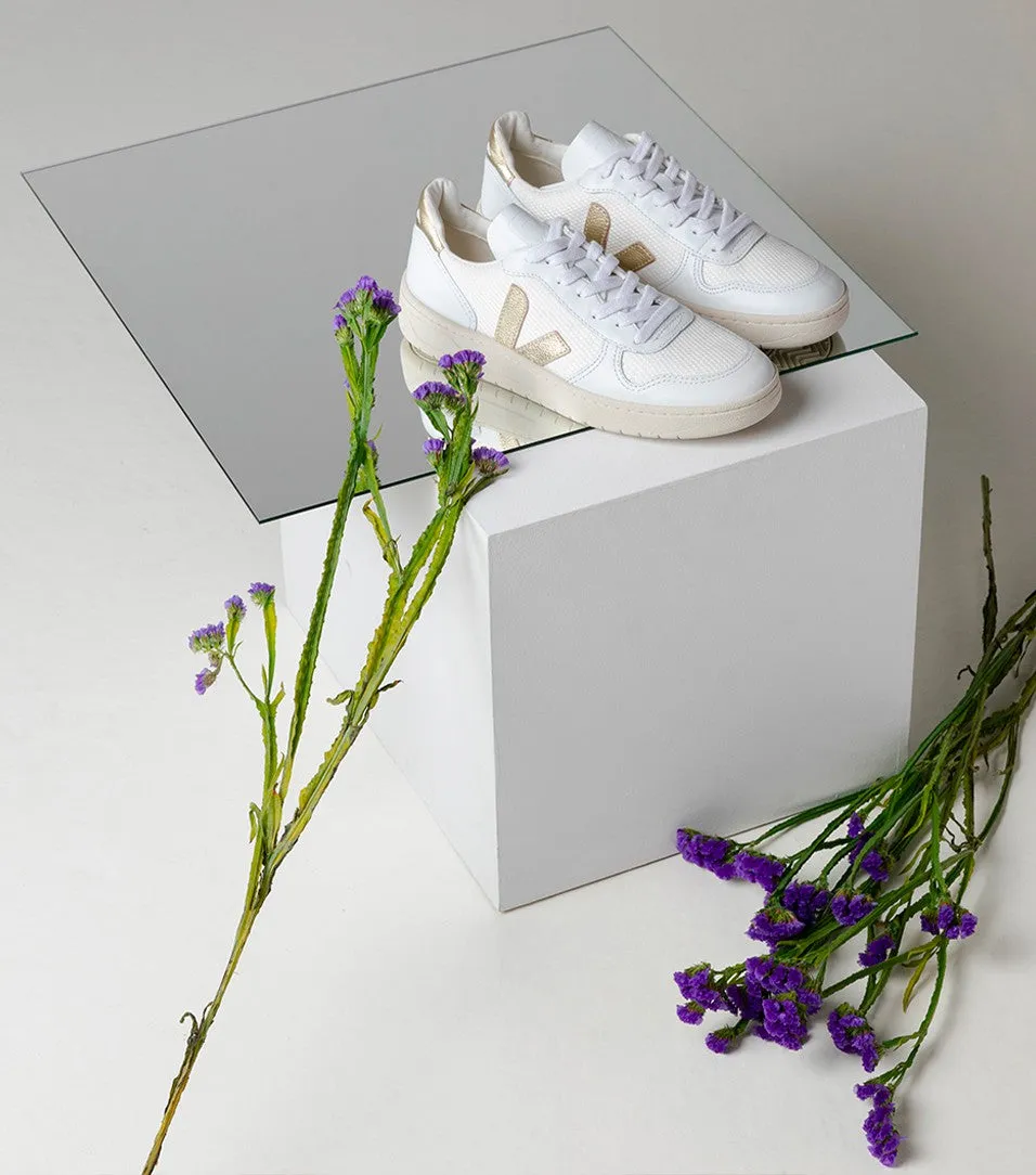 Veja - V10 BMesh Sneakers in White Gold